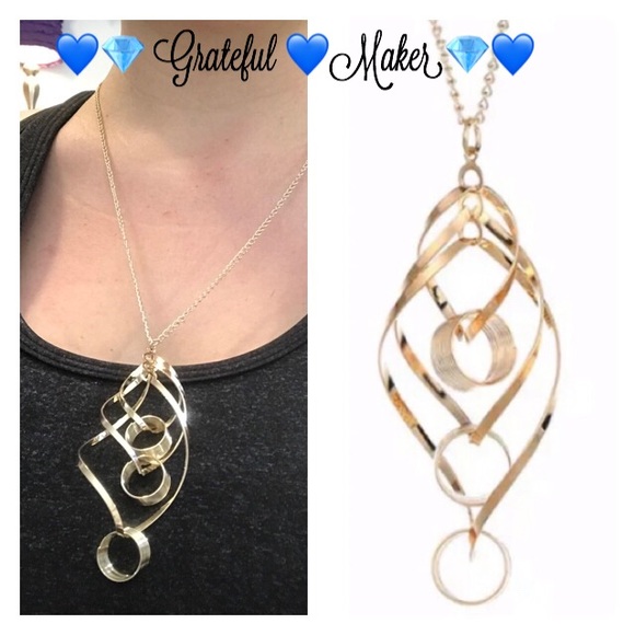 NEW!๐๐AWESOME! GOLDEN! SWIRL NECKLACE!๐๐LONG! - Picture 2 of 8
